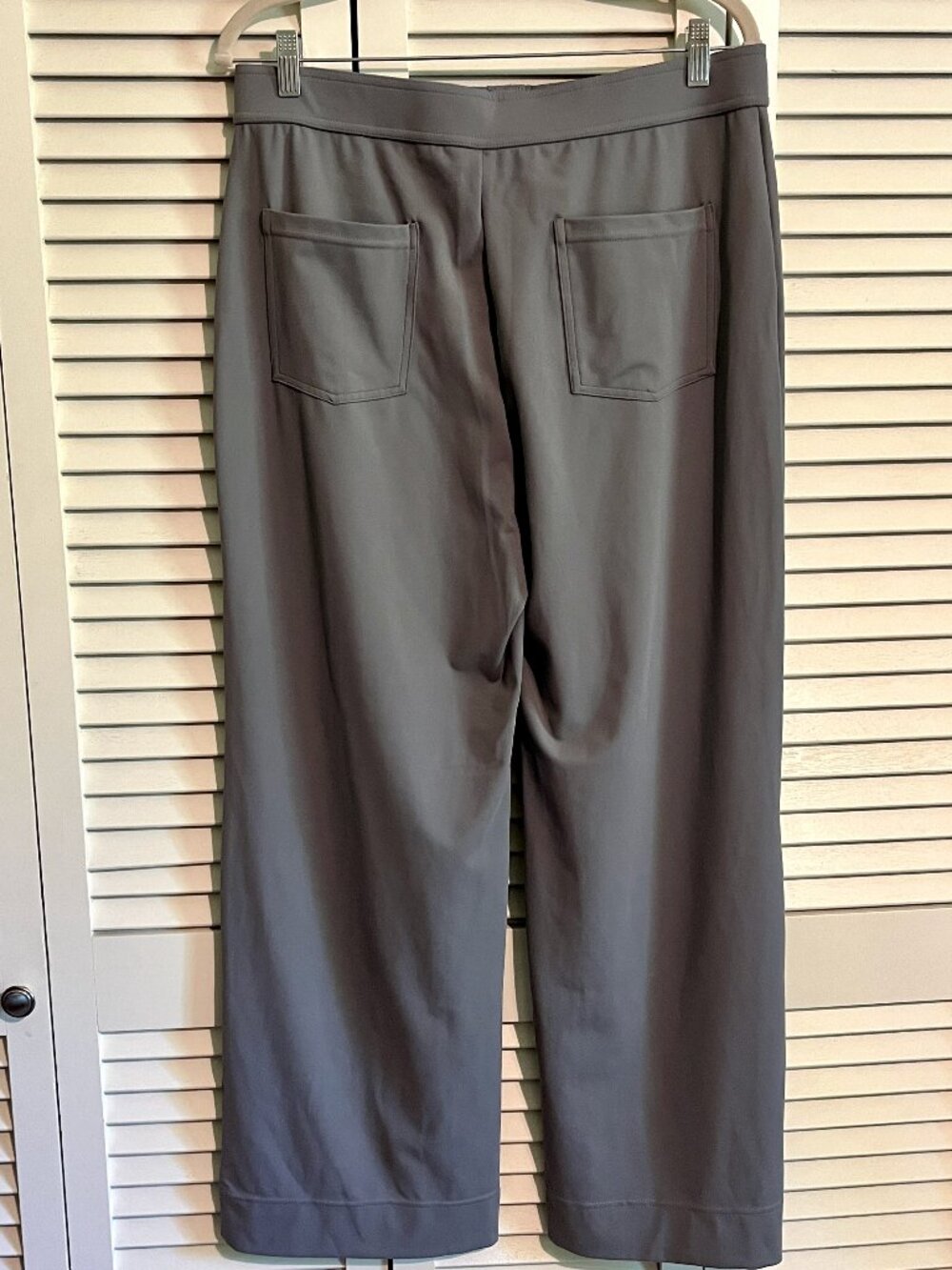 Halara Stretch Pull On Pants * Size XL * Gray * High Waisted * Pockets * GUC - Picture 4 of 5